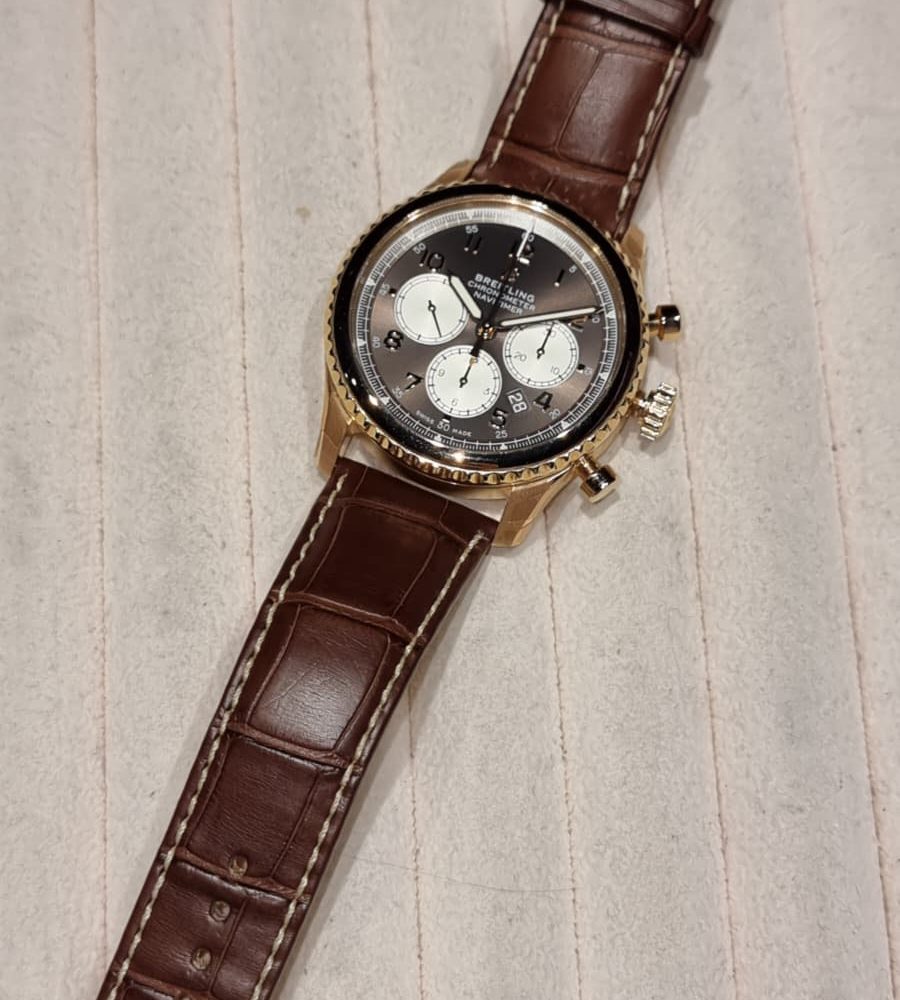 NAVITIMER 8 B01 (1)