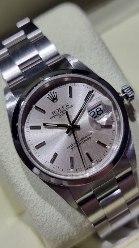 ROLEX OYSTER PERPETUAL DATE
