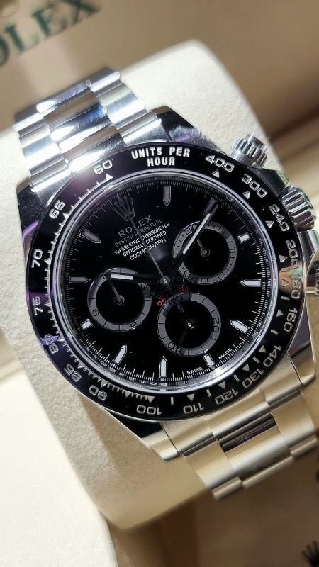 ROLEX - COSMOGRAPH DAYTONA  (Ref. 126500LN)