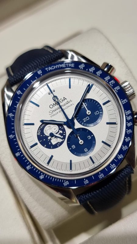 OMEGA SPEEDMASTER "SILVER SNOOPY AWARD" 50th Anniversary