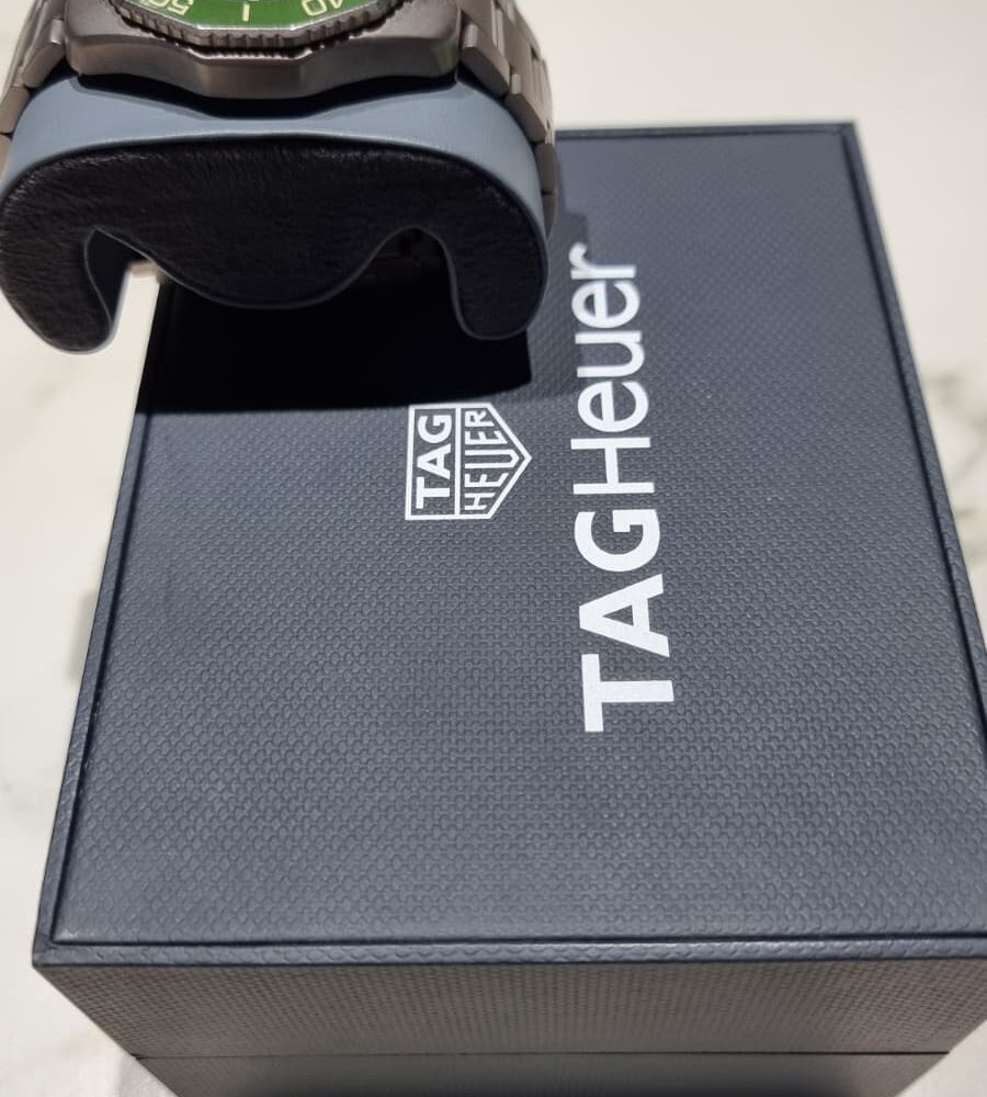 AQUARACER TITANIUM GREEN (1)